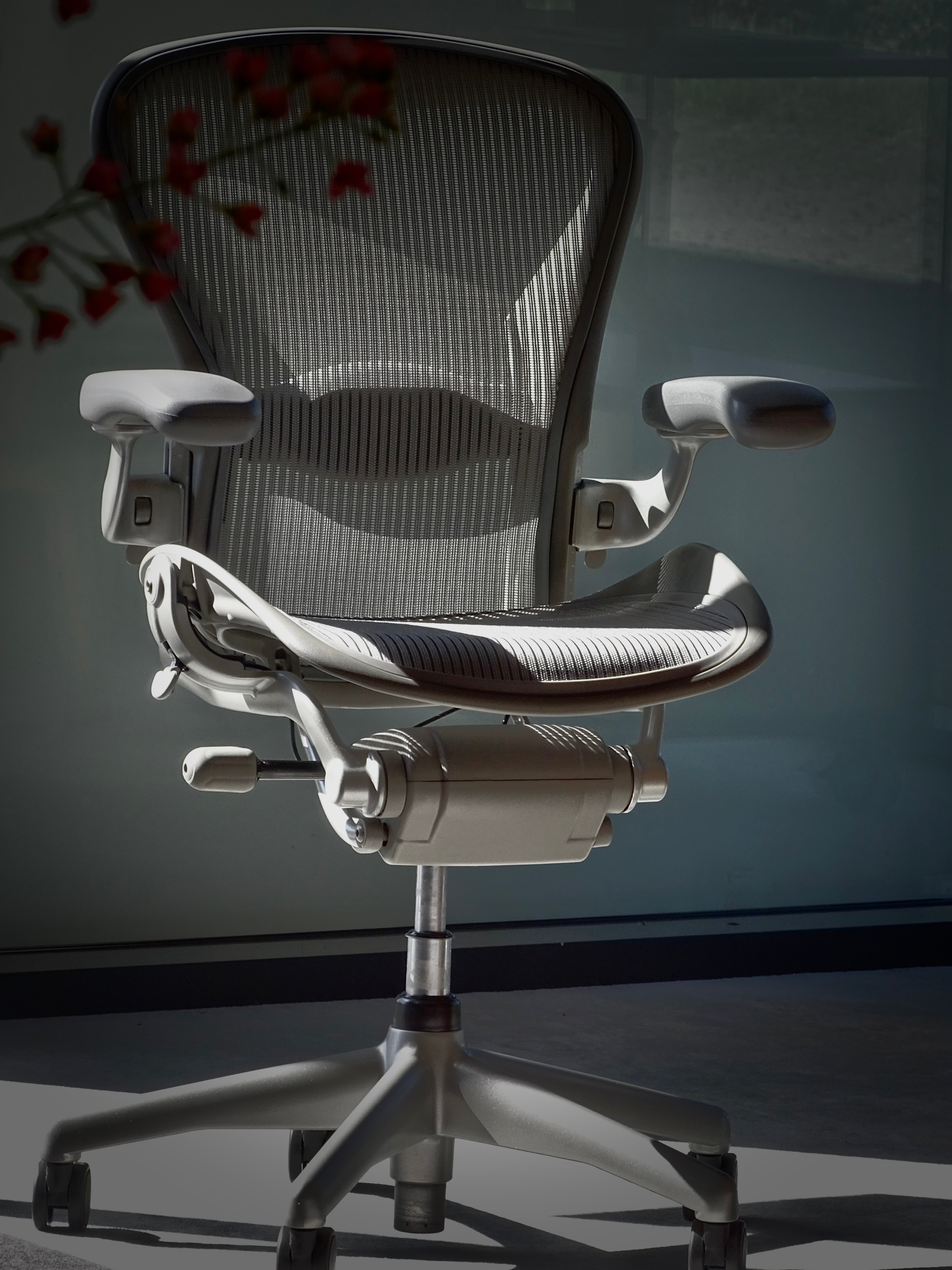 Refurbished Herman Miller Aeron Chair Classic (Titanium)
