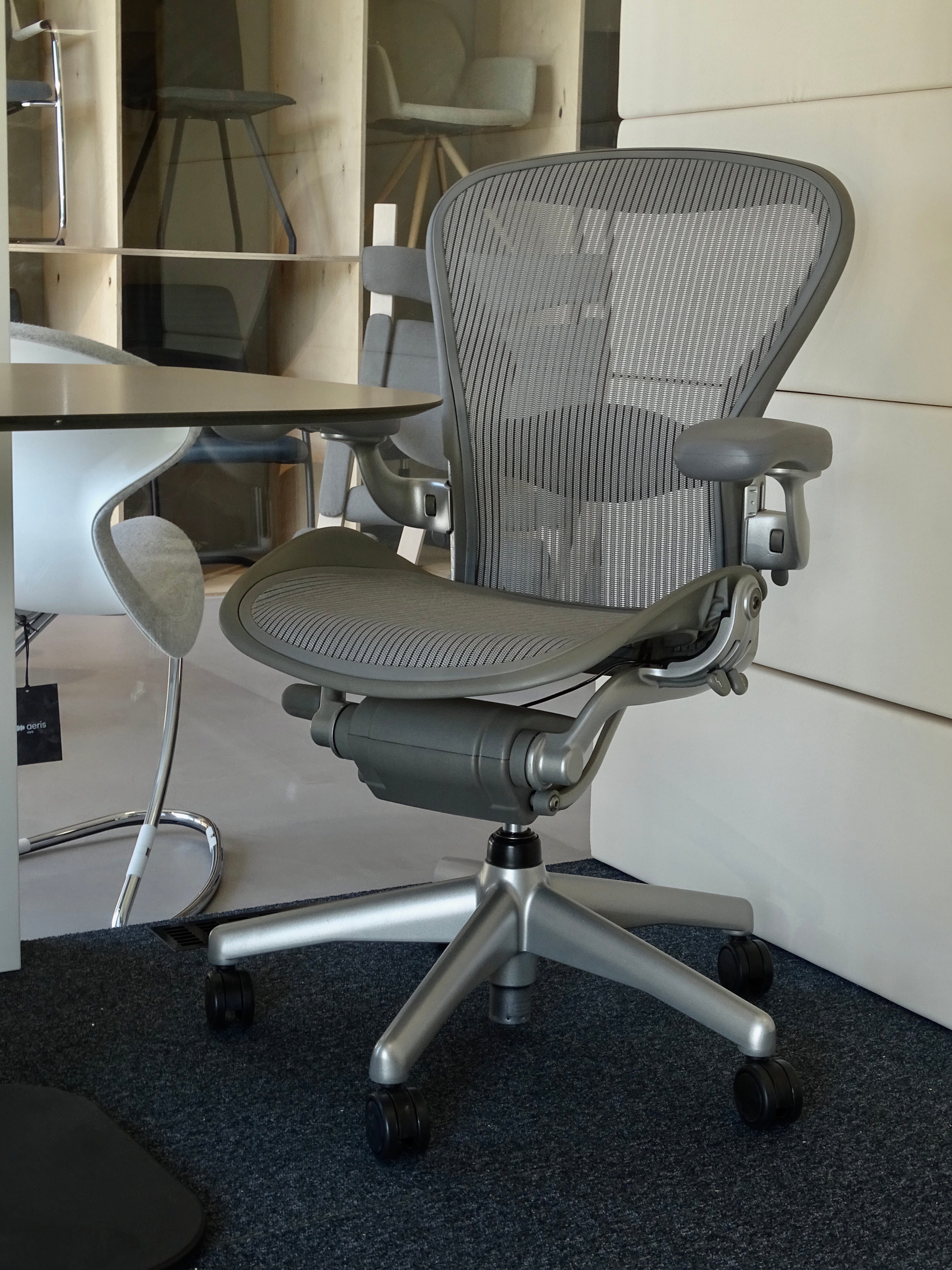 Refurbished Herman Miller Aeron Chair Classic (Titanium)