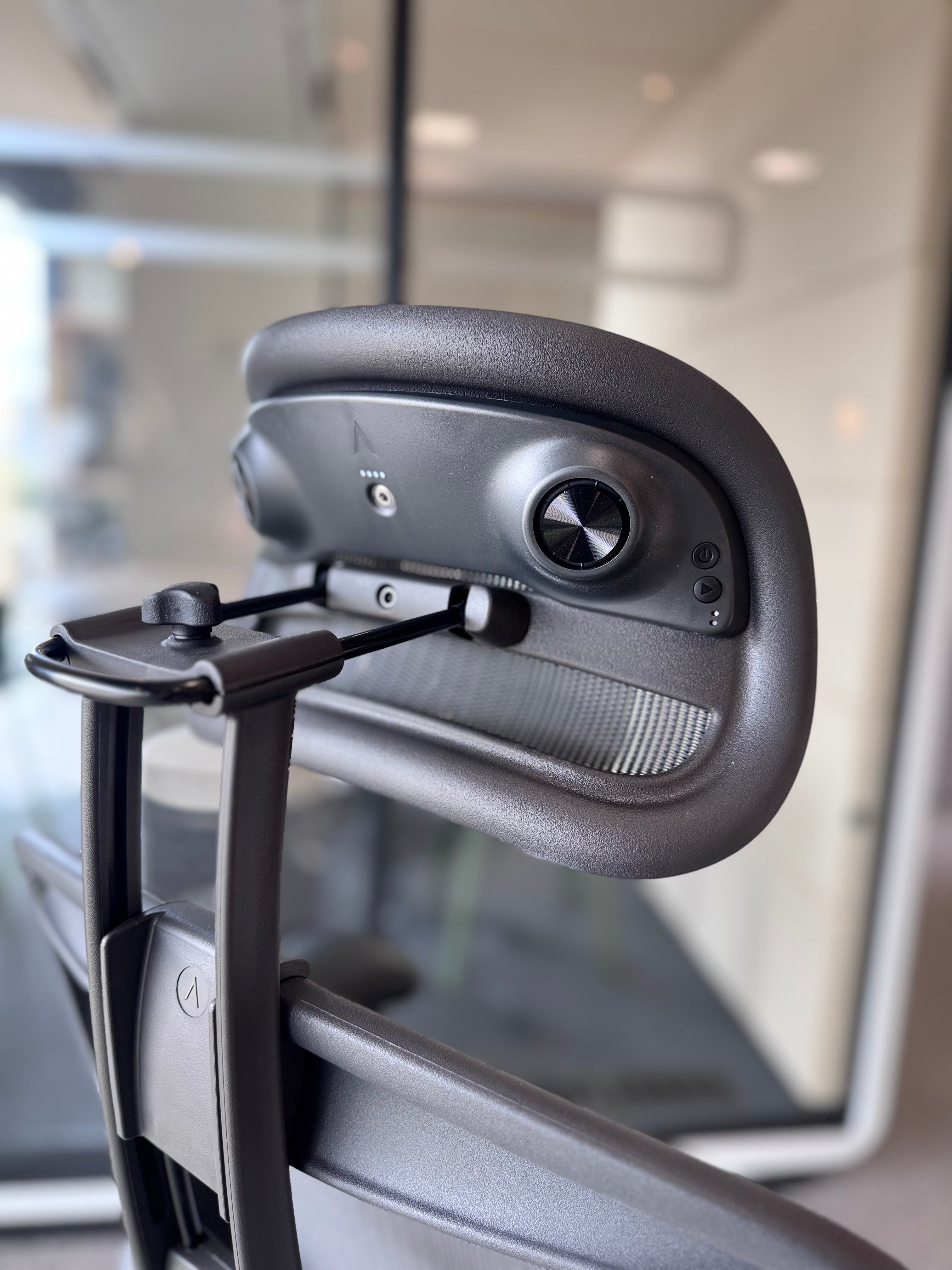 Atlas Wireless Speaker for Aeron Headrest (Graphite)